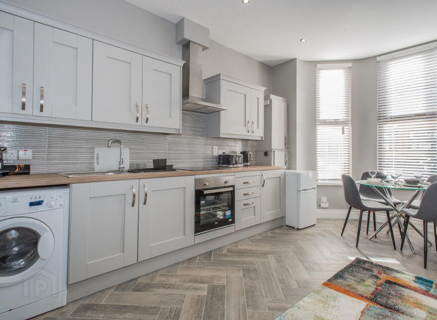 Apartment 1, 55 Fitzwilliam St, Belfast, BT9 6AX