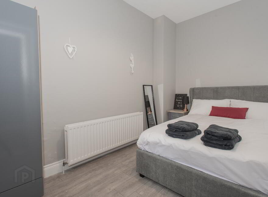 Apartment 1, 55 Fitzwilliam St, Belfast, BT9 6AX
