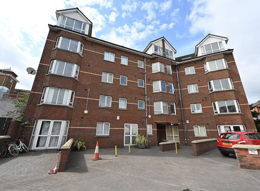 41 University Court, 3-5 University Road, Belfast, BT7 1NA