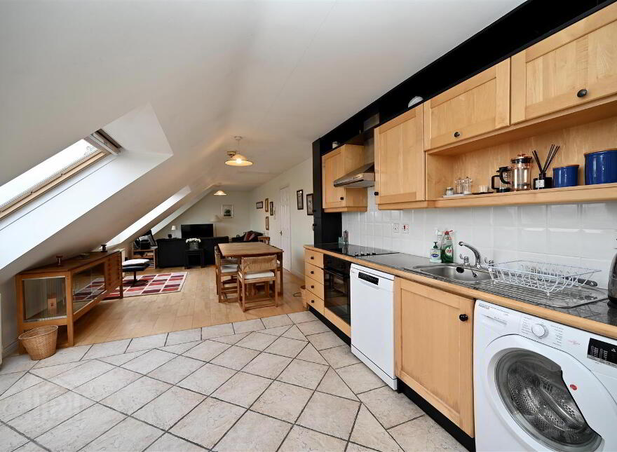 41 University Court, 3-5 University Road, Belfast, BT7 1NA