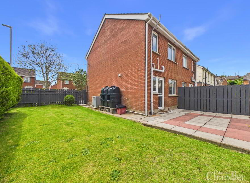 26 Muskett Gardens, Carryduff, Belfast, BT8 8QW