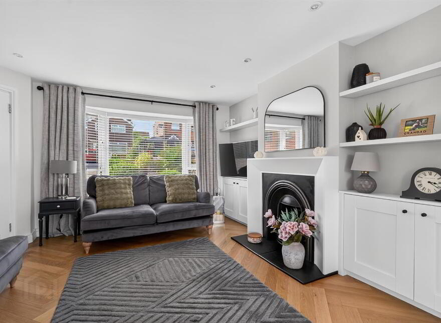 9 Glenhead Avenue, Dunmurry, Belfast, BT17 9AX