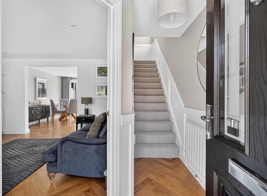 9 Glenhead Avenue, Dunmurry, Belfast, BT17 9AX