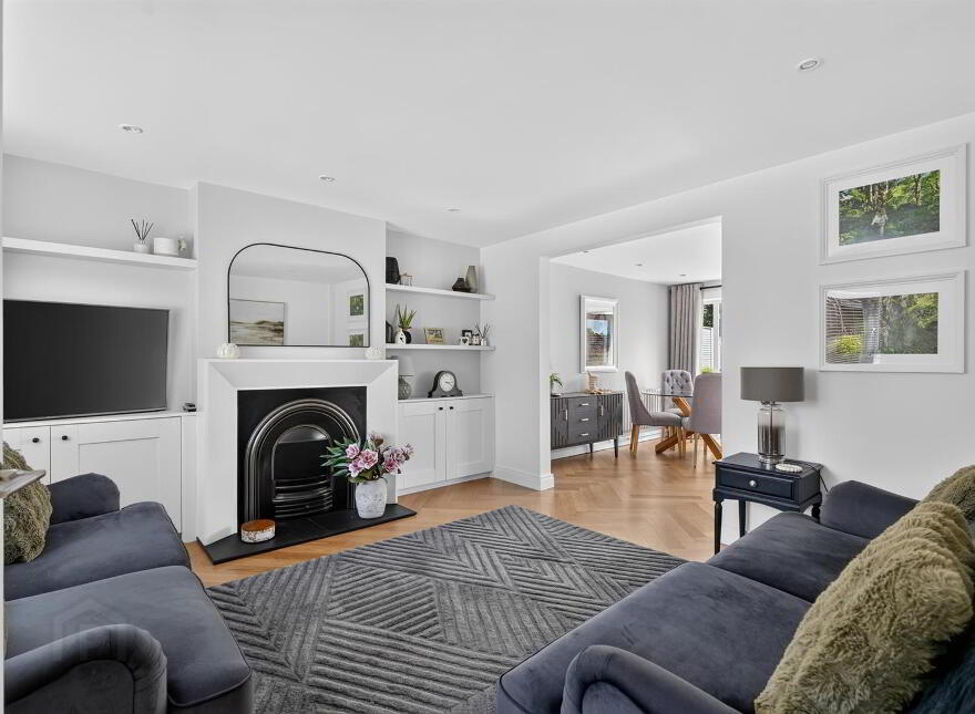 9 Glenhead Avenue, Dunmurry, Belfast, BT17 9AX