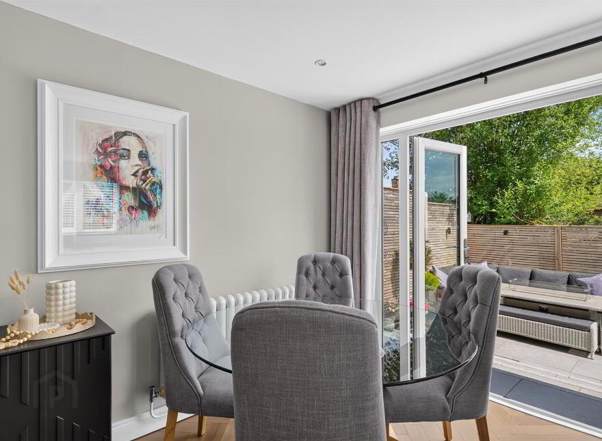 9 Glenhead Avenue, Dunmurry, Belfast, BT17 9AX