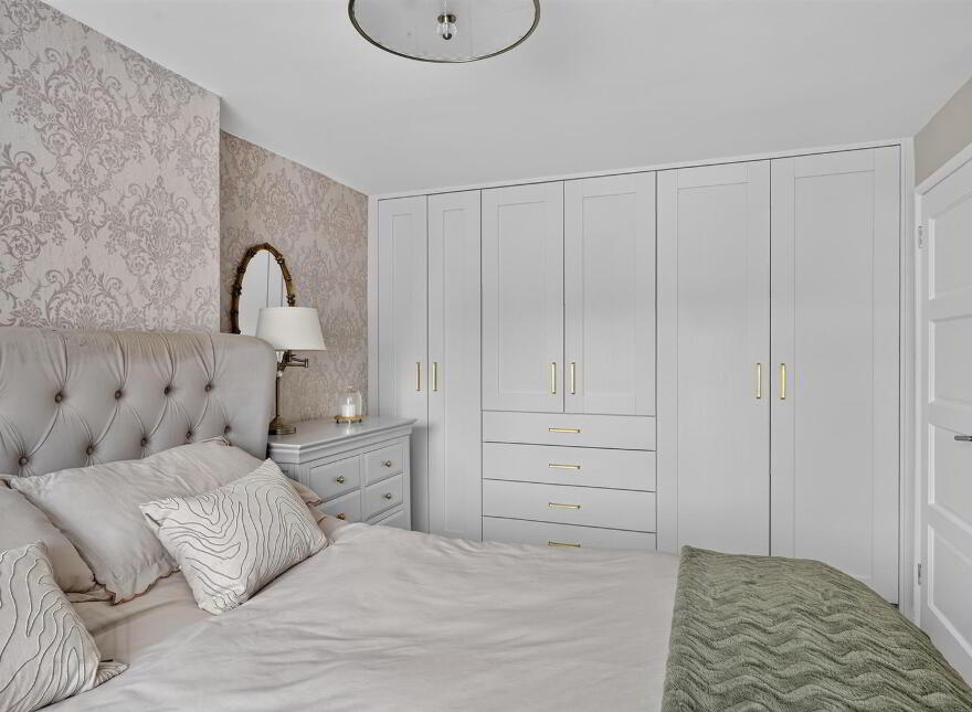 9 Glenhead Avenue, Dunmurry, Belfast, BT17 9AX