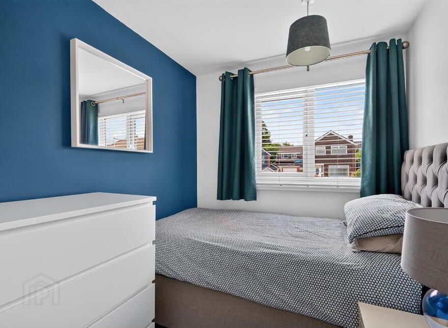 9 Glenhead Avenue, Dunmurry, Belfast, BT17 9AX