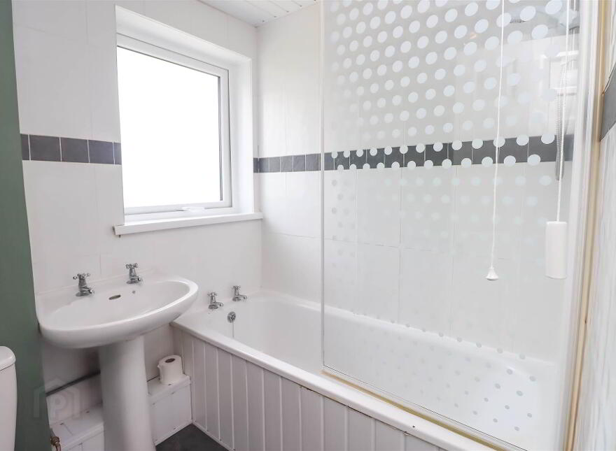 44 Ardmore Avenue, Dundonald, Belfast, BT16 1TB