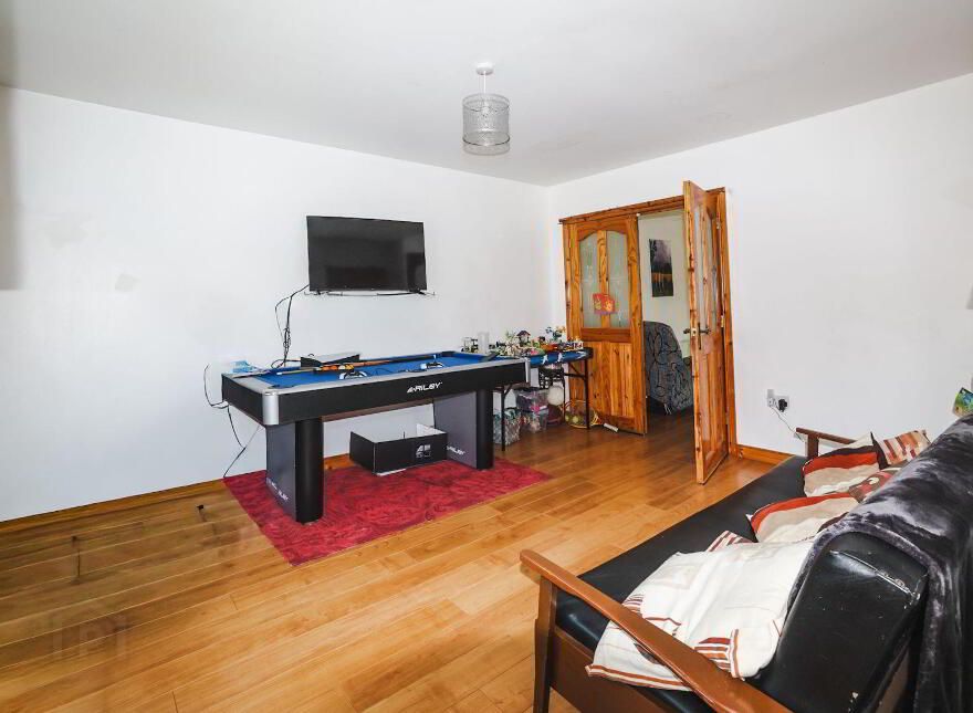 11 Bally-Too- Manor, Tarmonbarry, Tarmonbarry, N39C780
