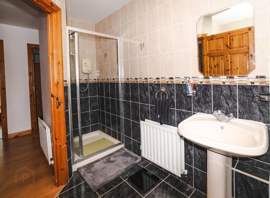 11 Bally-Too- Manor, Tarmonbarry, Tarmonbarry, N39C780