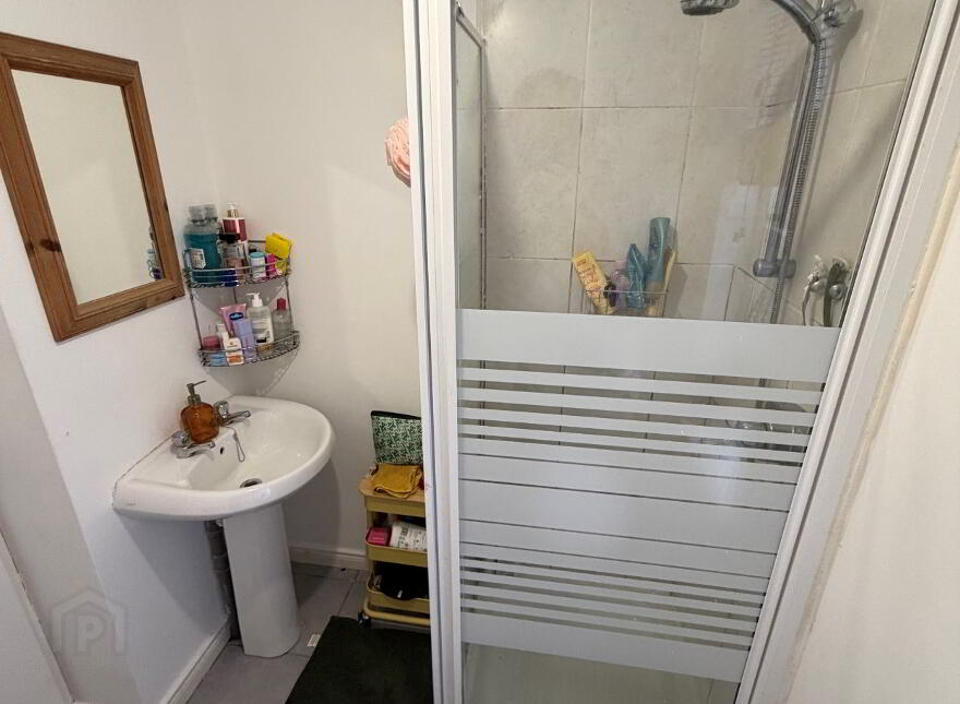 Flat 2, 63 Malone Avenue, Belfast, BT9 6EP