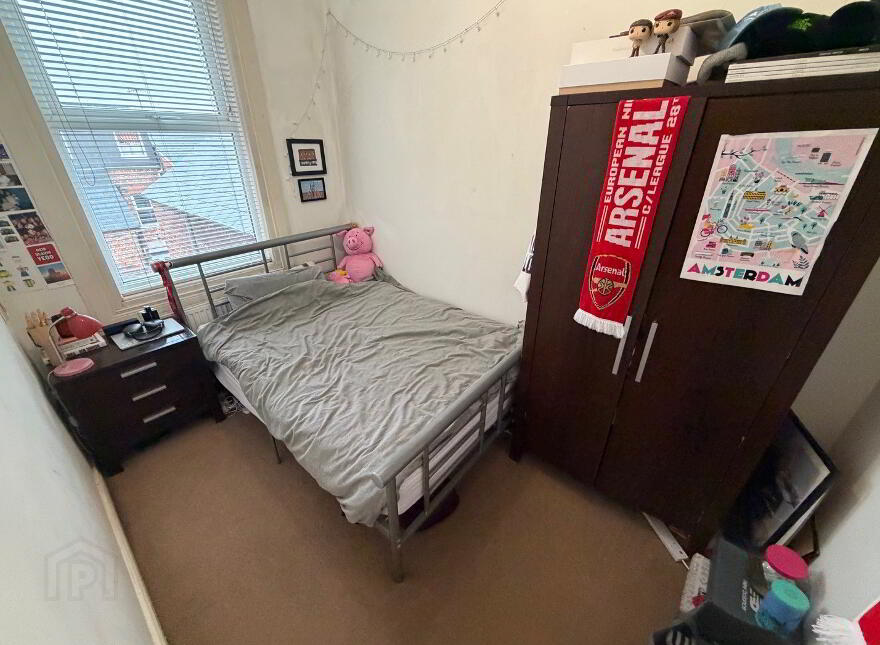 Flat 2, 112 Stranmillis Road, Belfast, BT9 5AE