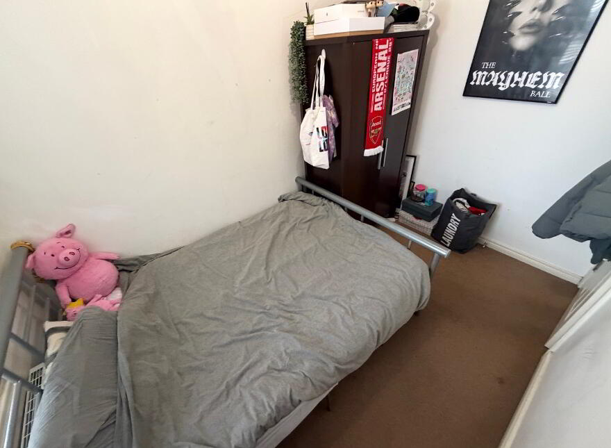 Flat 2, 112 Stranmillis Road, Belfast, BT9 5AE