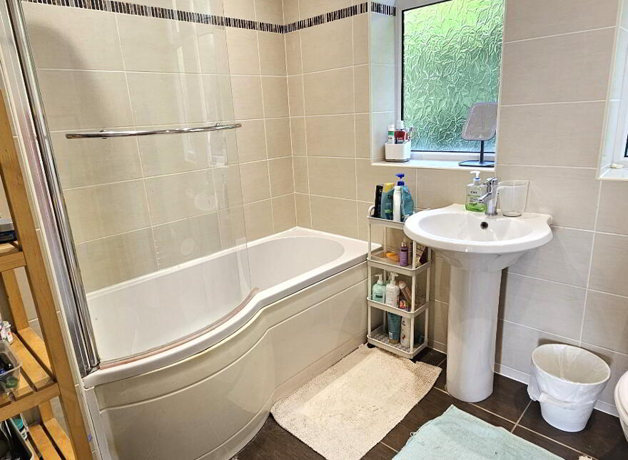 21B Abbots Cross, Newtownabbey, BT37 9QU