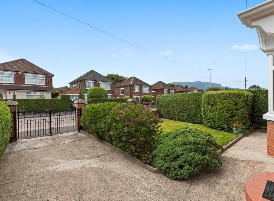 107 Dunlambert Drive, Belfast, BT15 3NG