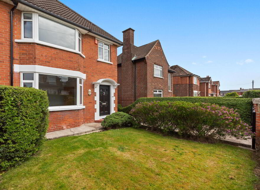 107 Dunlambert Drive, Belfast, BT15 3NG