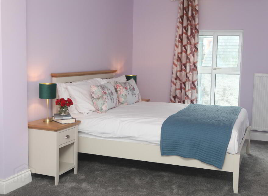 Gan Uimhir, Gore Street, Killala, F26D585