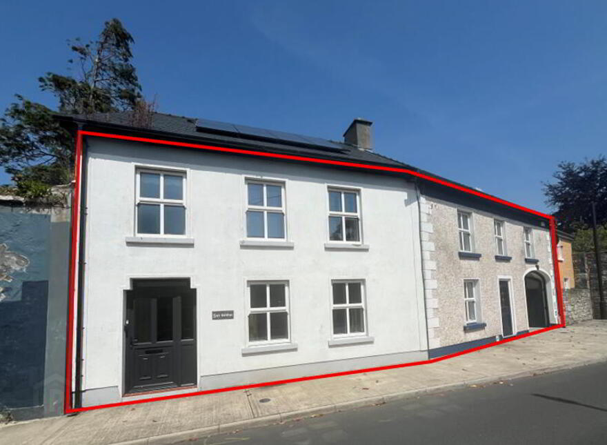Gan Uimhir, Gore Street, Killala, F26D585