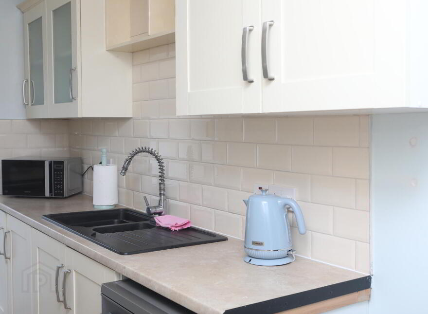Gan Uimhir, Gore Street, Killala, F26D585