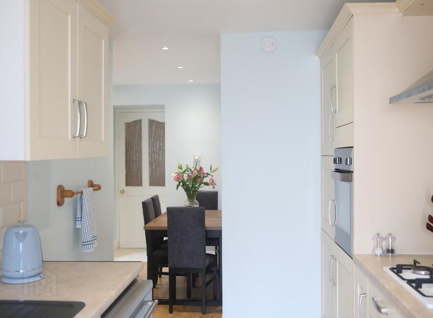 Gan Uimhir, Gore Street, Killala, F26D585