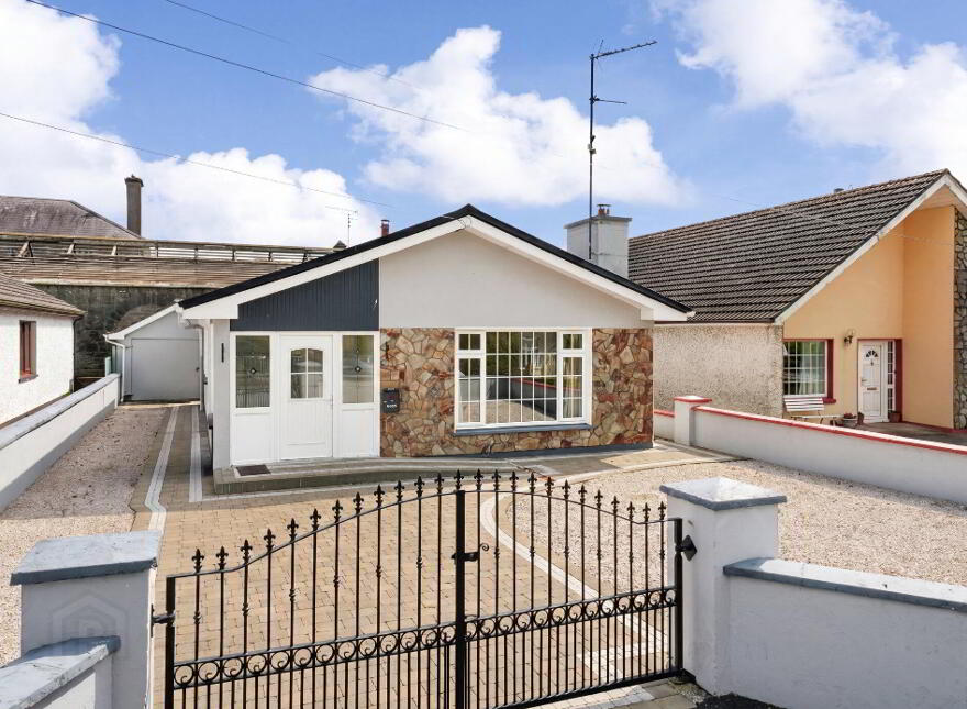 Fairview, Stoney Road, Oldcastle, A82N564
