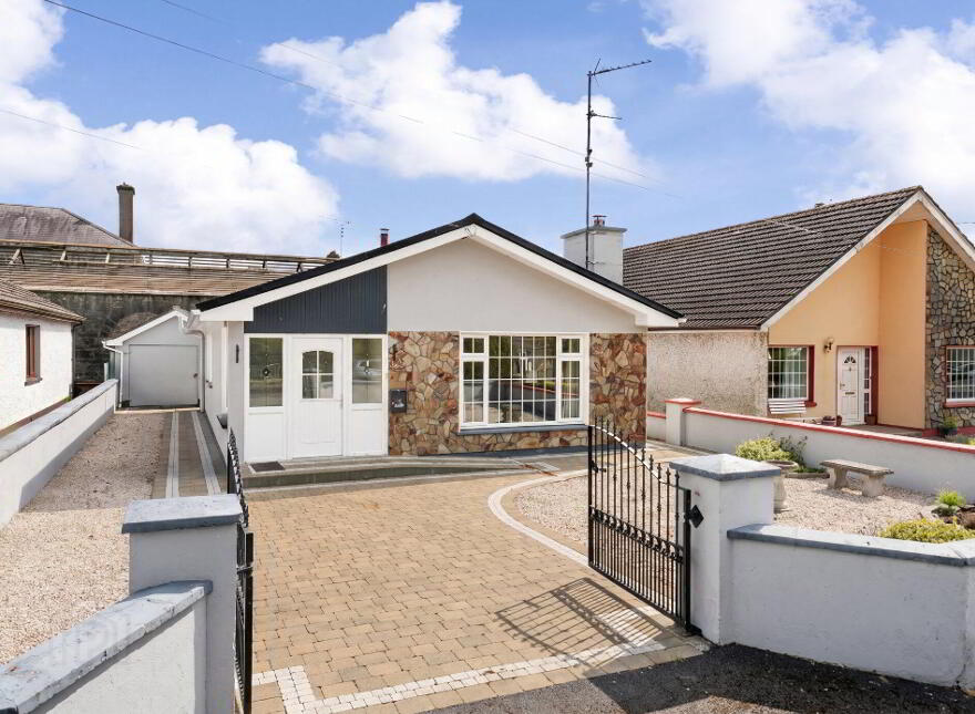 Fairview, Stoney Road, Oldcastle, A82N564