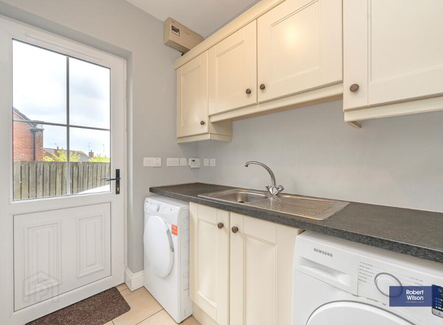 7 Glebe Gardens, Moira, BT67 0TU
