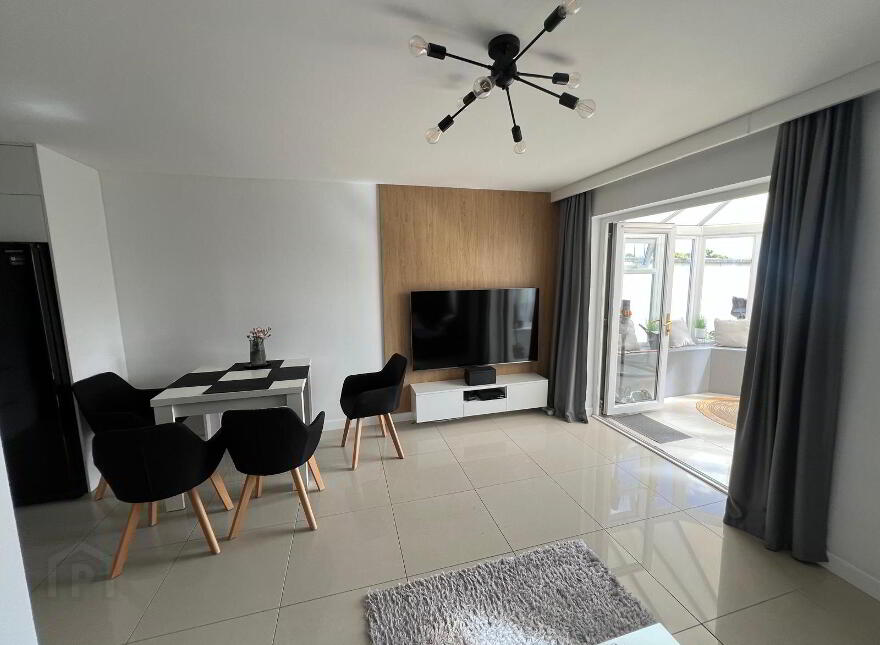 7 Fernbrook, Castlelake, Carrigtwohill, T45T935