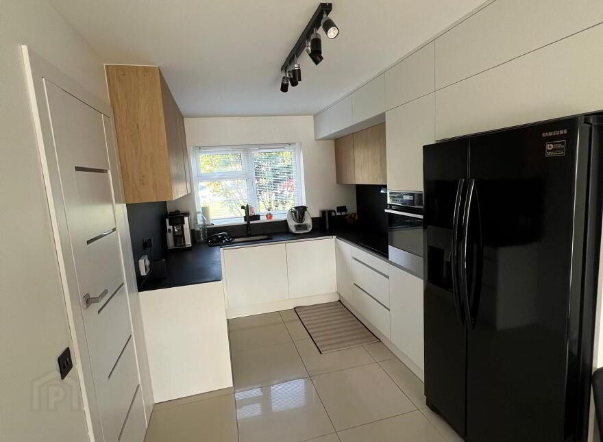 7 Fernbrook, Castlelake, Carrigtwohill, T45T935