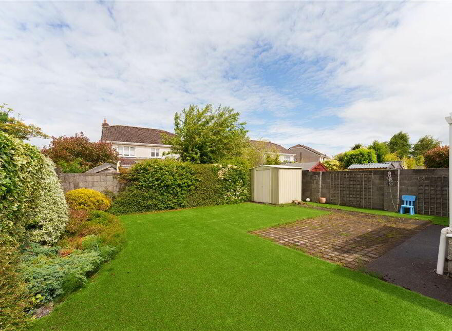 1 The Grove, Liffey Hall, Newbridge, W12TW28
