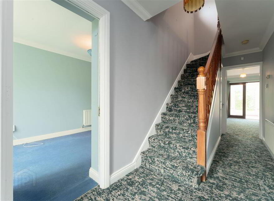 1 The Grove, Liffey Hall, Newbridge, W12TW28