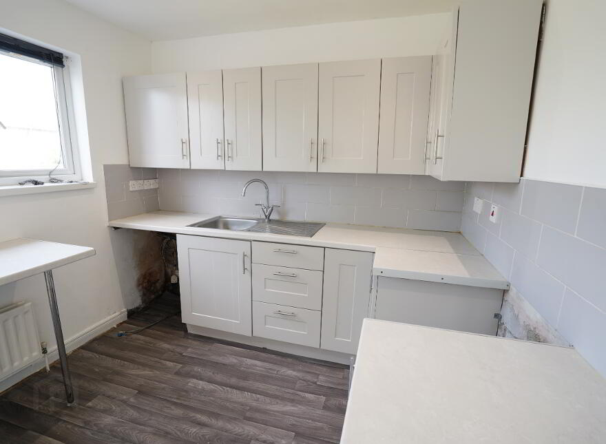 13 Chesham Parade, Belfast, BT6 8GR