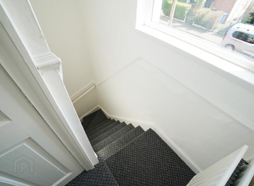 13 Chesham Parade, Belfast, BT6 8GR