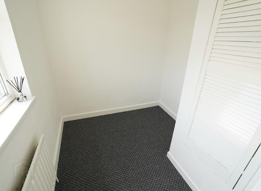 13 Chesham Parade, Belfast, BT6 8GR