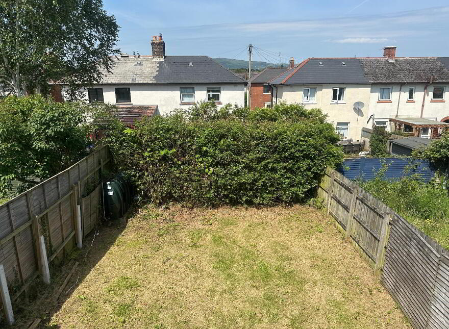 13 Chesham Parade, Belfast, BT6 8GR