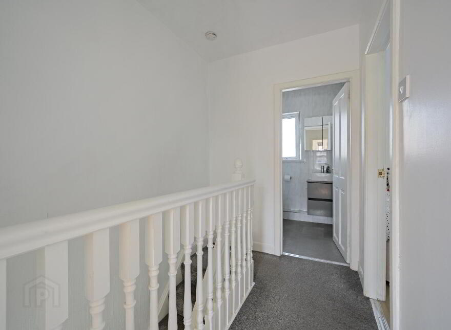 18 Dunraven Parade, Belfast, BT5 6BT