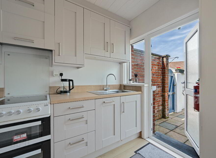 18 Dunraven Parade, Belfast, BT5 6BT