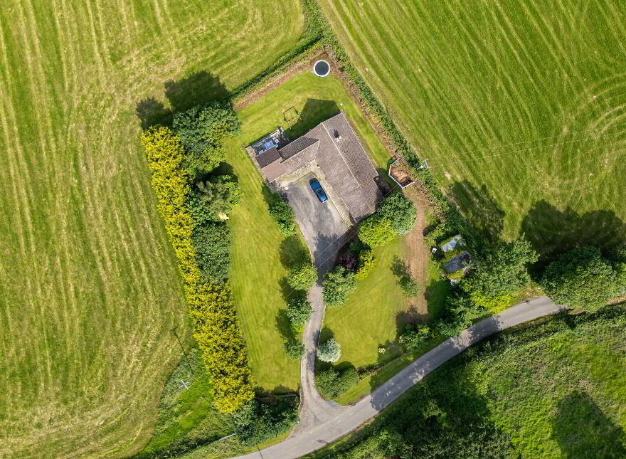 47 Gregorlough Road, Dromore;, Moira, BT25 1RR