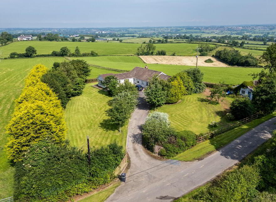 47 Gregorlough Road, Dromore;, Moira, BT25 1RR
