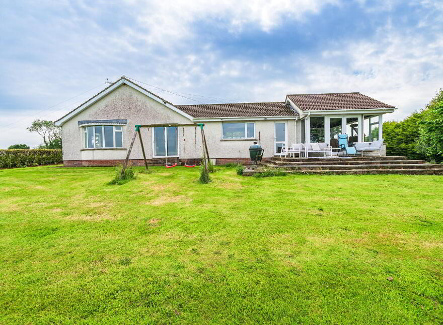 47 Gregorlough Road, Dromore;, Moira, BT25 1RR
