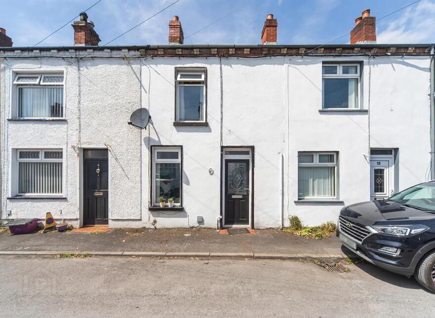 10 Hill Street, Dunmurry, Belfast, BT17 0AD
