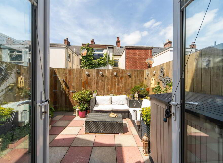 10 Hill Street, Dunmurry, Belfast, BT17 0AD