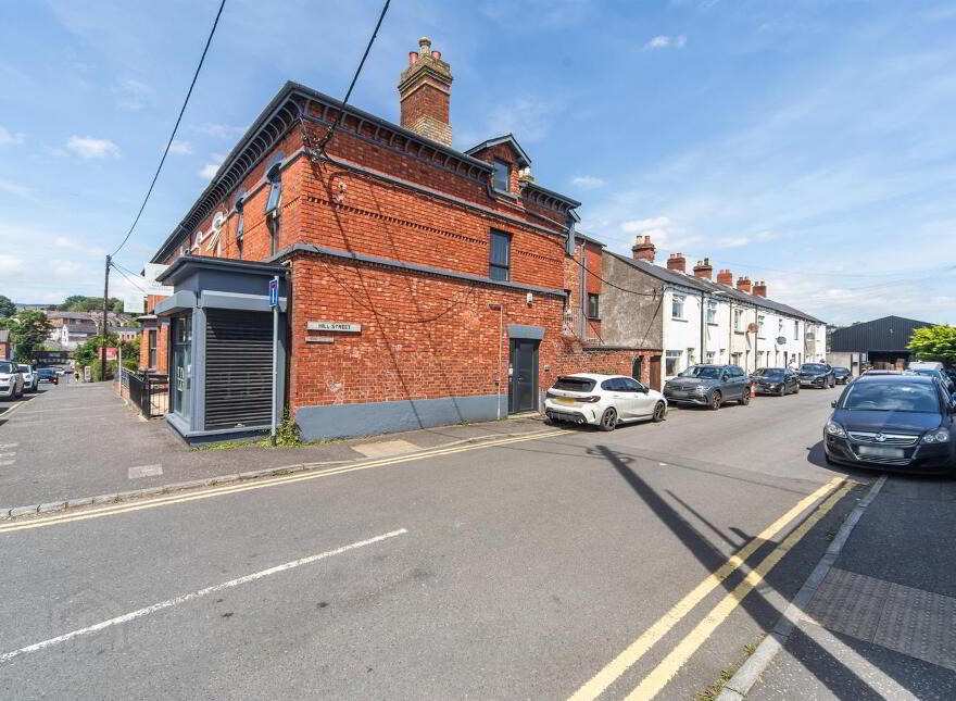 10 Hill Street, Dunmurry, Belfast, BT17 0AD