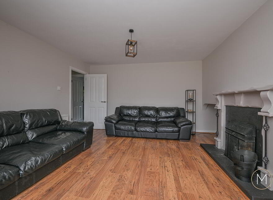 53 Meadowlands, Antrim, BT41 4EU