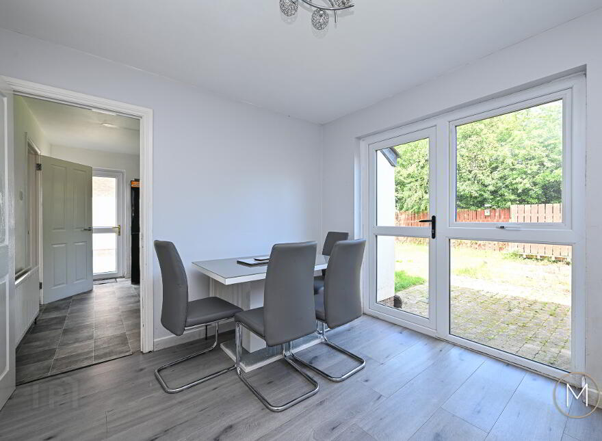 53 Meadowlands, Antrim, BT41 4EU