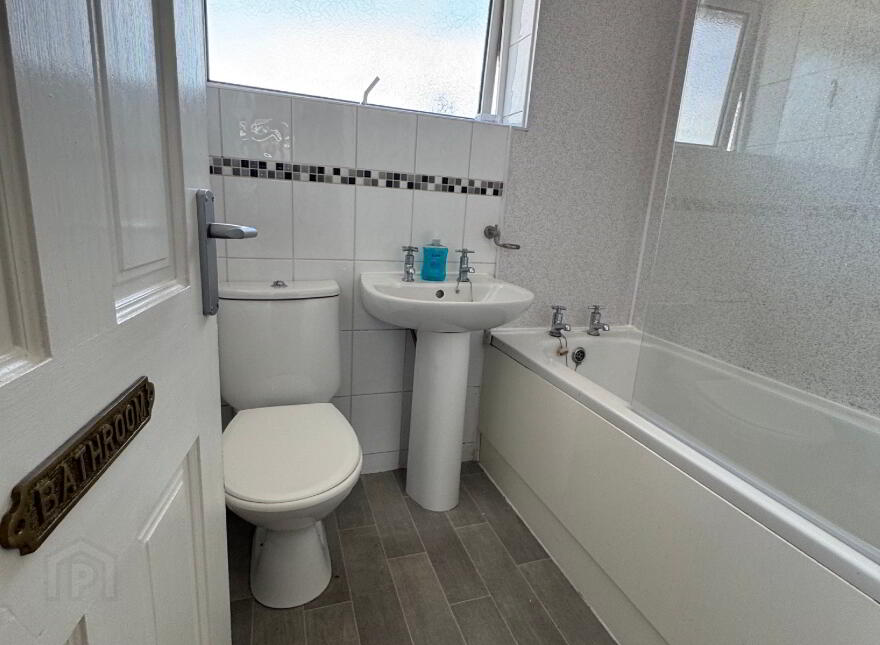26 Ashgrove, Antrim, BT41 2BL