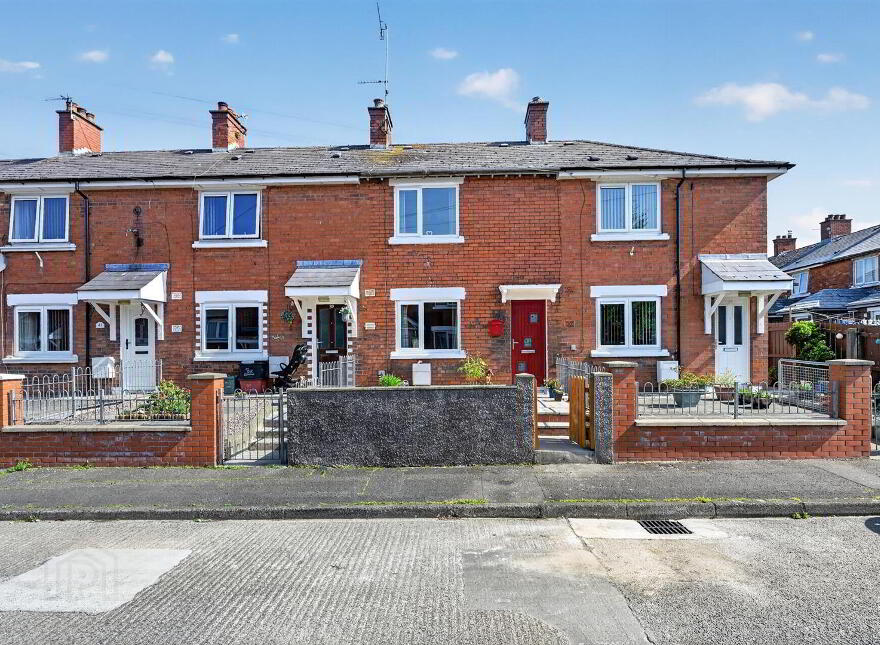 37 Donegall Gardens, Belfast, BT12 6NU