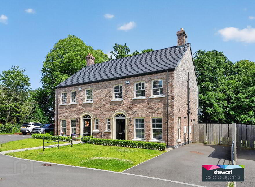 42 Foxleigh Wood, Cornakinnegar Road, Lurgan, BT67 9GW