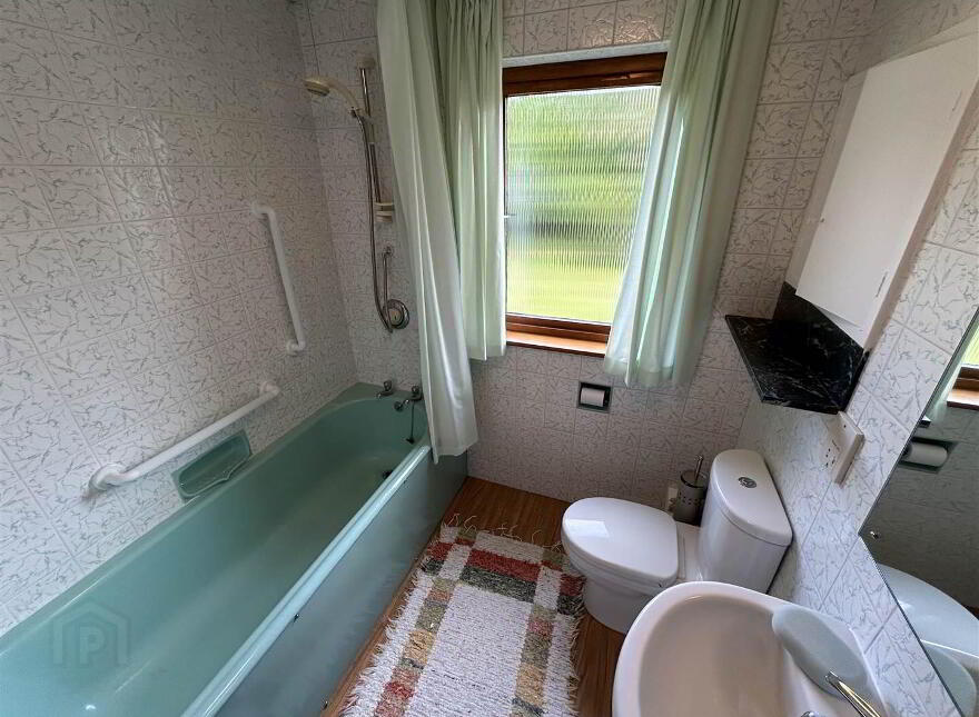 52 Upper Gransha Road, Bangor, BT19 7QF