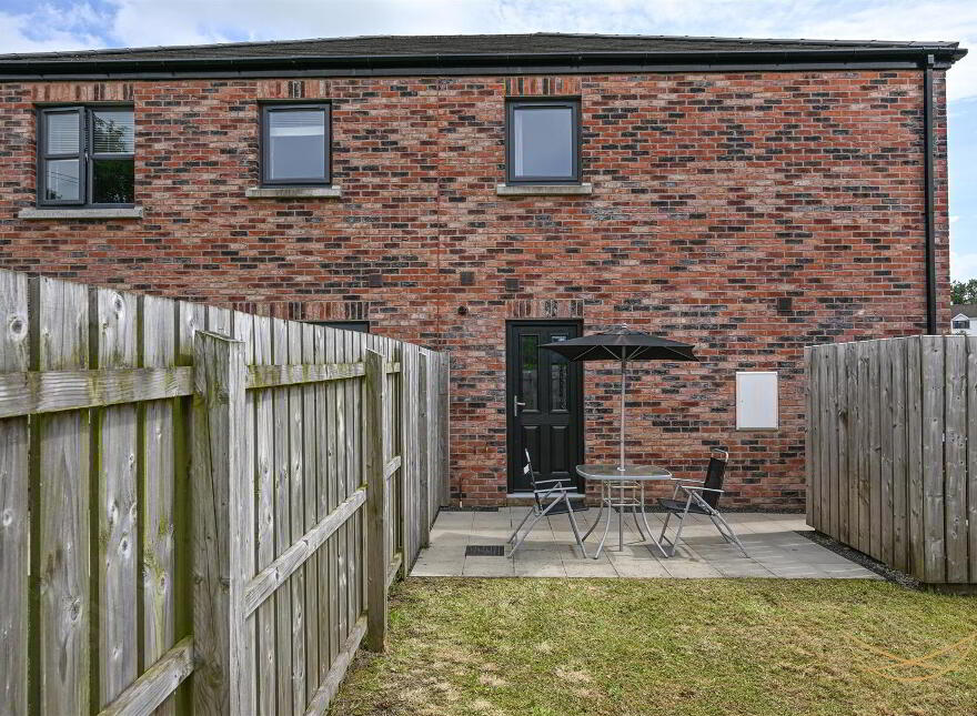 76 Upper Gateside Grove, Ballyclare, BT39 9WN